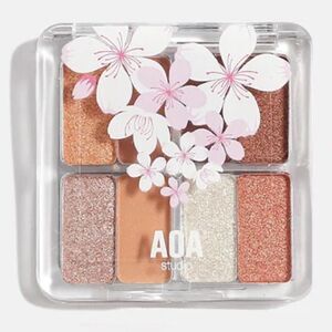AOA Cherry Blossom 8-Color Eyeshadow Palette